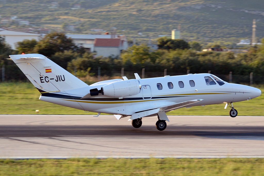 Cessna 525 Citation CJ1 Executive Airlines EC-JIU Split_Resnik (SPU/LDSP) August_6_2011