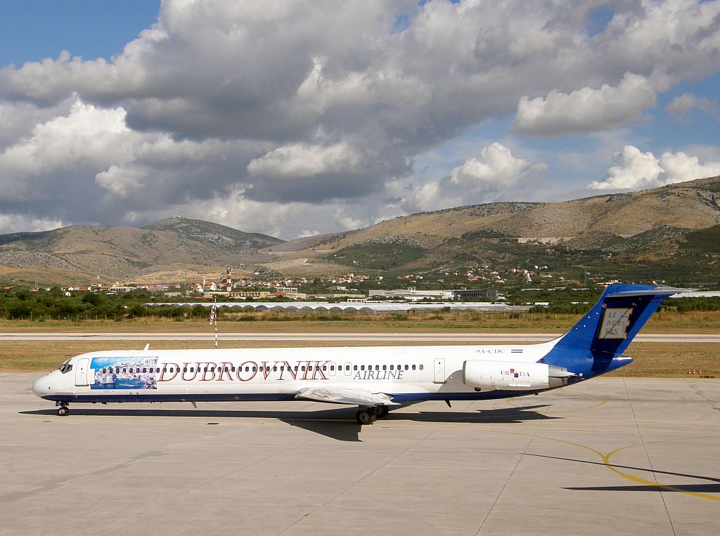 MD-82 (DC-9-82) Dubrovnik Airline 9A-CDC Split_Resnik August_7_2010