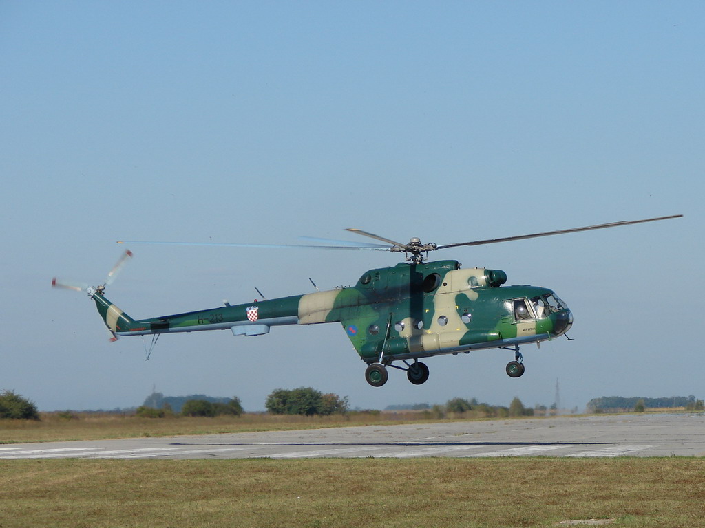 Mil Mi-8MTV1 HRZ H-213 Osijek-Čepin