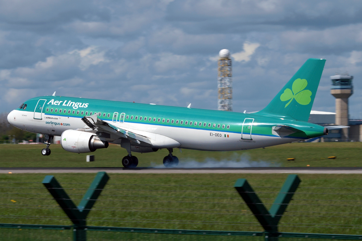 A320-214 Aer Lingus EI-DEO Dublin_Collinstown April_21_2009