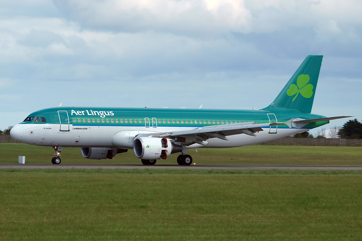 A320-214 Aer Lingus EI-DVF Dublin_Collinstown April_10_2009