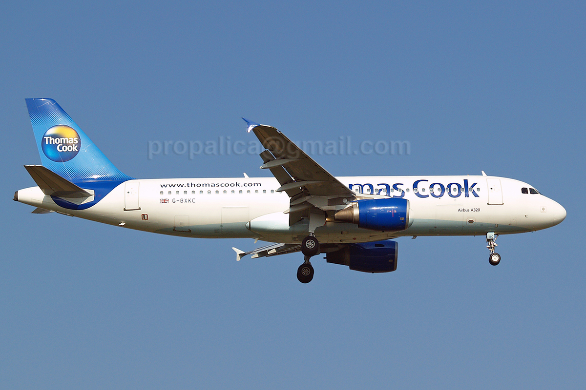 A320-214 Thomas Cook Airlines G-BXKC Zagreb_Pleso October_11_2006