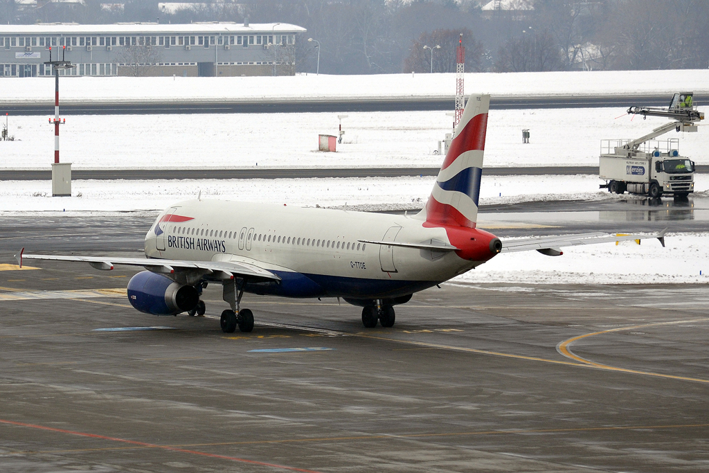A320-232 British Airways G-TTOE Prague_Ruzyne (PRG/LKPR) January_26_2013