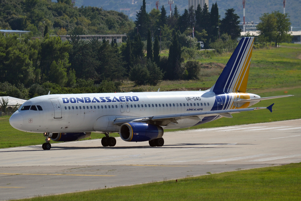 A320-233 Donbassaero UR-DAD Split_Resnik (SPU/LDSP) August_6_2011