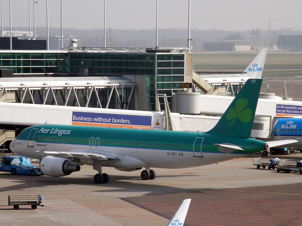 A320-214 Aer Lingus EI-DET Amsterdam_Schiphol March_16_2011