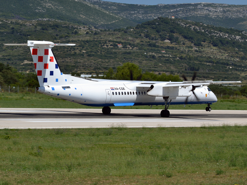 DHC-8-402Q Dash 8 Croatia Airlines 9A-CQE Split_Resnik (SPU/LDSP) August_6_2011