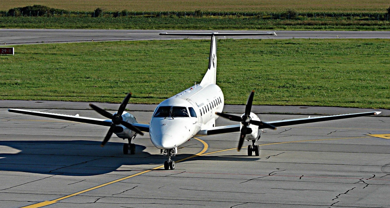 EMB-120RT Brasilia HA-FAI Trade Air Osijek Klisa (LDOS) August_24_2014.
