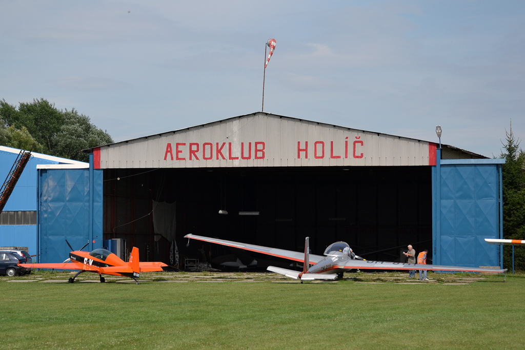 Aeroklub Holic hangar Holic (LZHL) July_23_2011