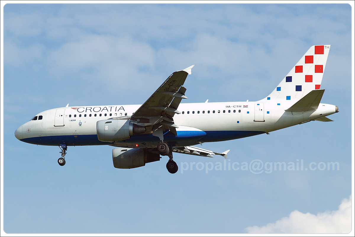 A319-112 Croatia Airlines 9A-CTH Zagreb_Pleso August_10_2006