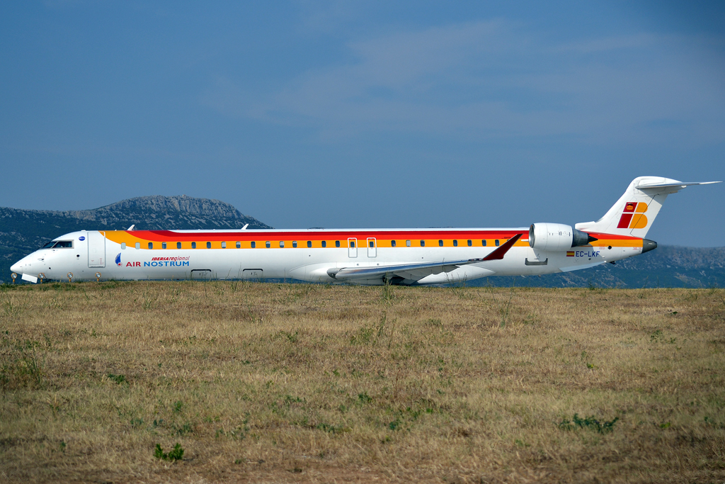 CRJ-1000NG Air Nostrum (Iberia Regional) EC-LKF Split_Resnik (SPU/LDSP) August_10_2013