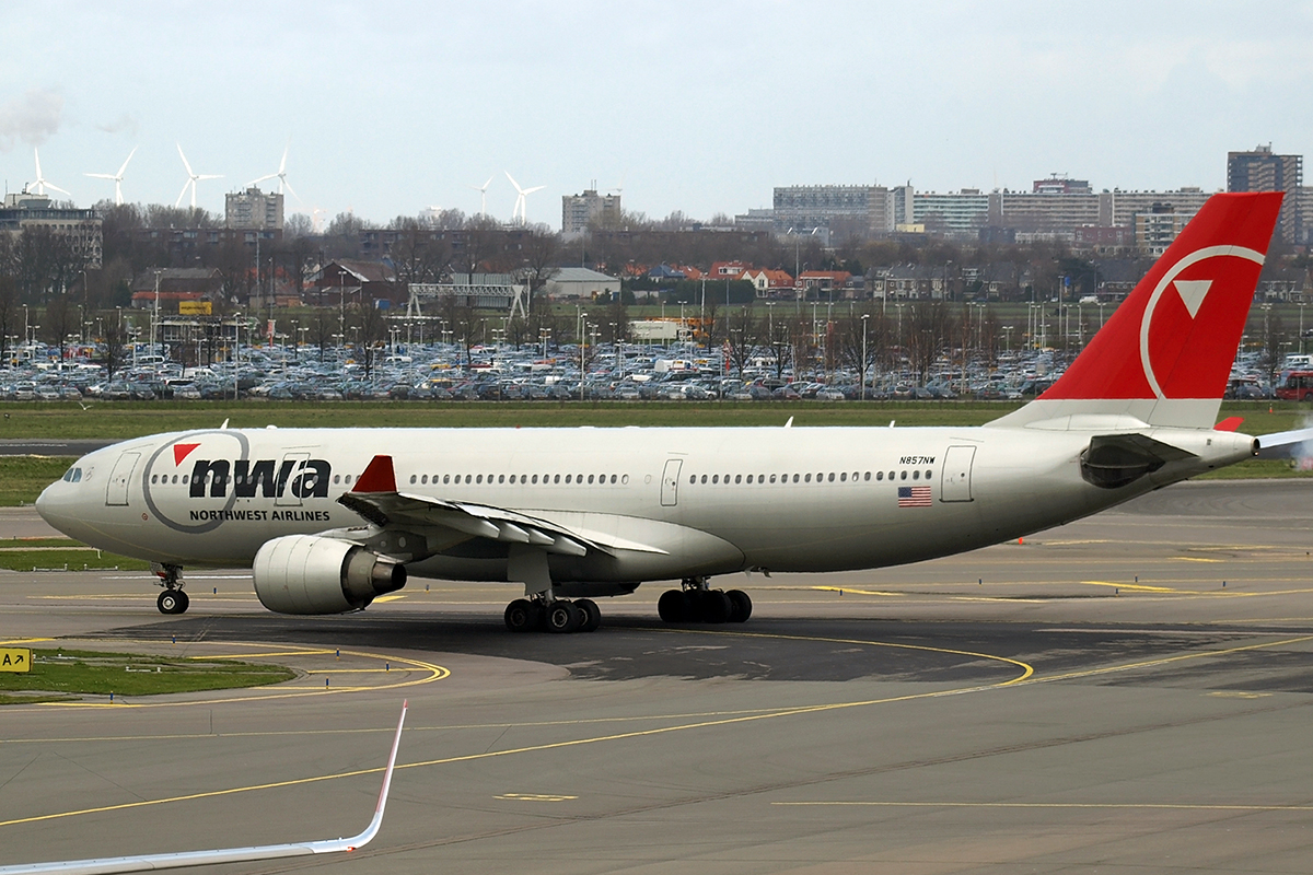 A330-223 NWA Northwest Airlines N857NW Amsterdam_Schiphol March_17_2008
