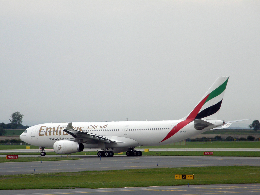 A330-243 Emirates A6-EAQ Prague_Ruzyne August_11_2010