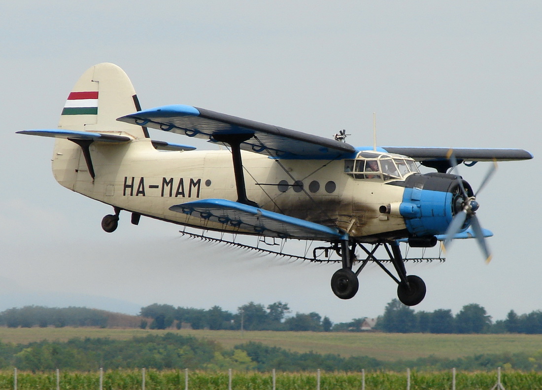 Antonov An-2R Private HA-MAM Pecs_Pogany (PEV/LHPP) July_23_2011
