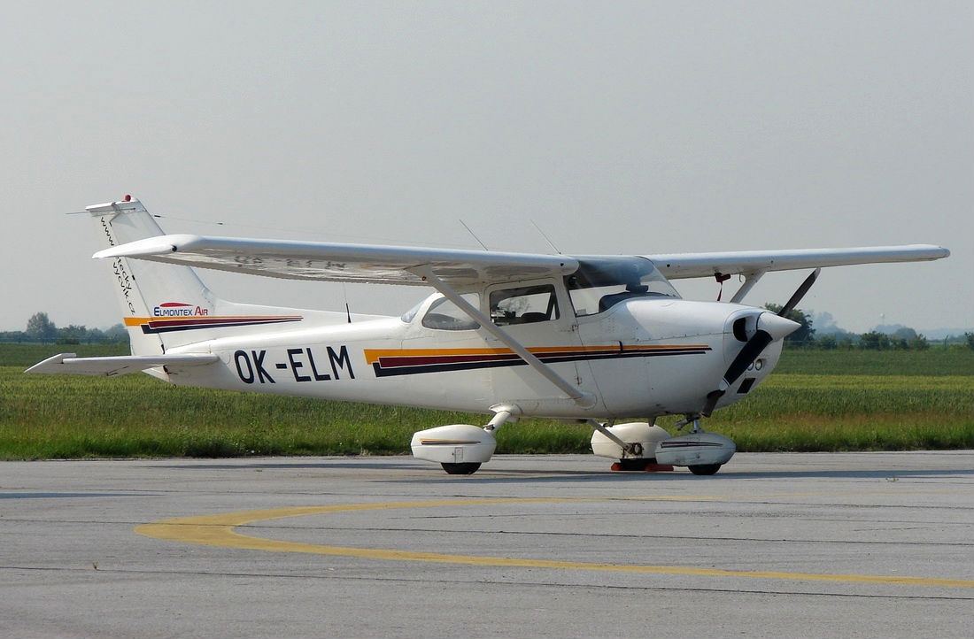 Reims FR172M Skyhawk II Elmontex Air OK-ELM Osijek_Klisa (OSI/LDOS) June_01_2011