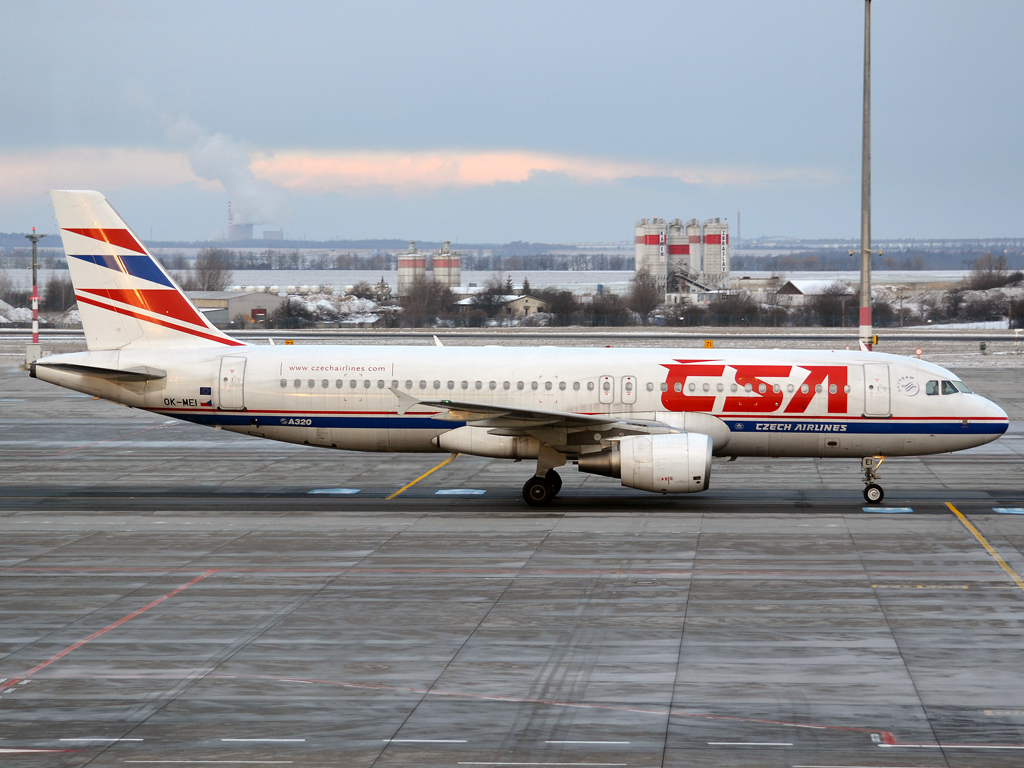 A320-214 CSA Czech Airlines OK-MEI Prague_Ruzyne (PRG/LKPR) January_12_2013