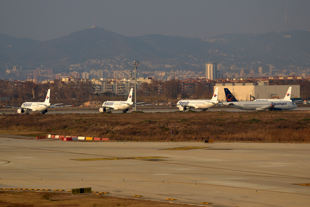 A320 / A321 Spanair Barcelona (BCN/LEBL) February_03_2012