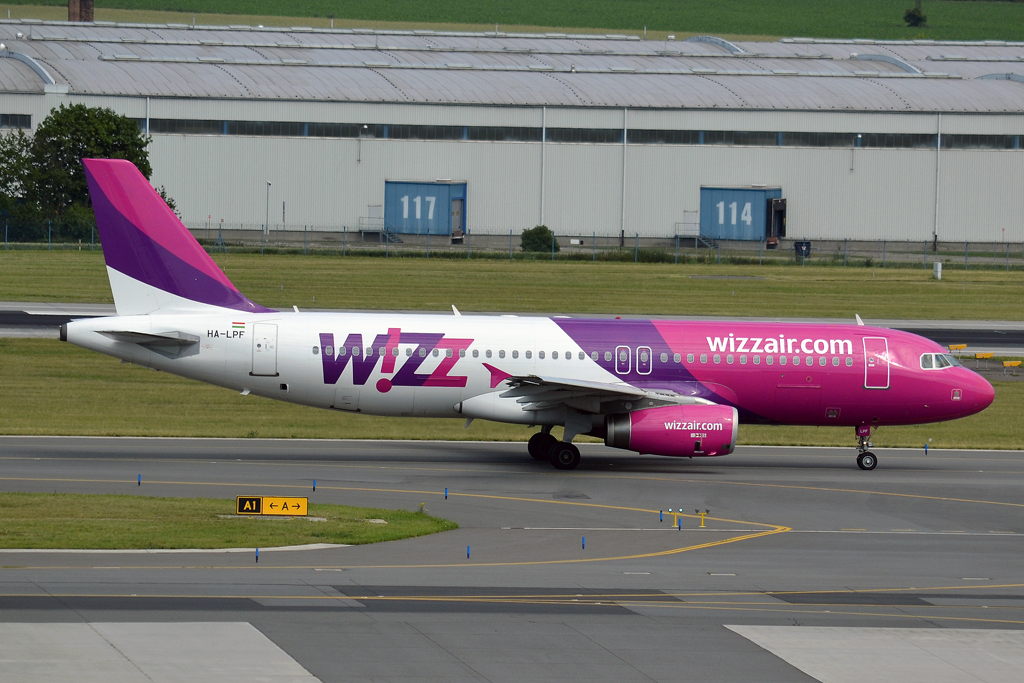 A320-233 Wizz Air HA-LPF Prague_Ruzyne (PRG/LKPR) July_09_2011