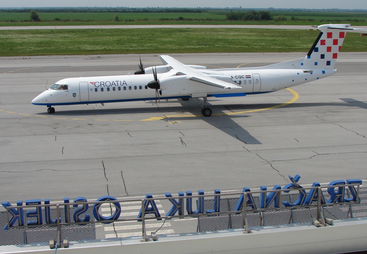 DHC-8-402Q Dash 8 Croatia Airlines 9A-CQC Osijek_Klisa (OSI/LDOS) June_30_2009