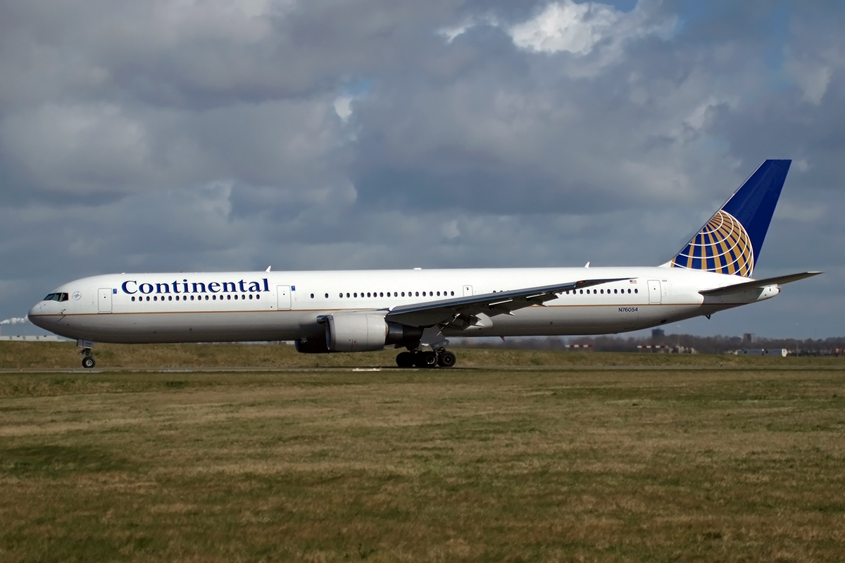 B767-424/ER Continental Airlines N76054 Amsterdam_Schiphol March_19_2008