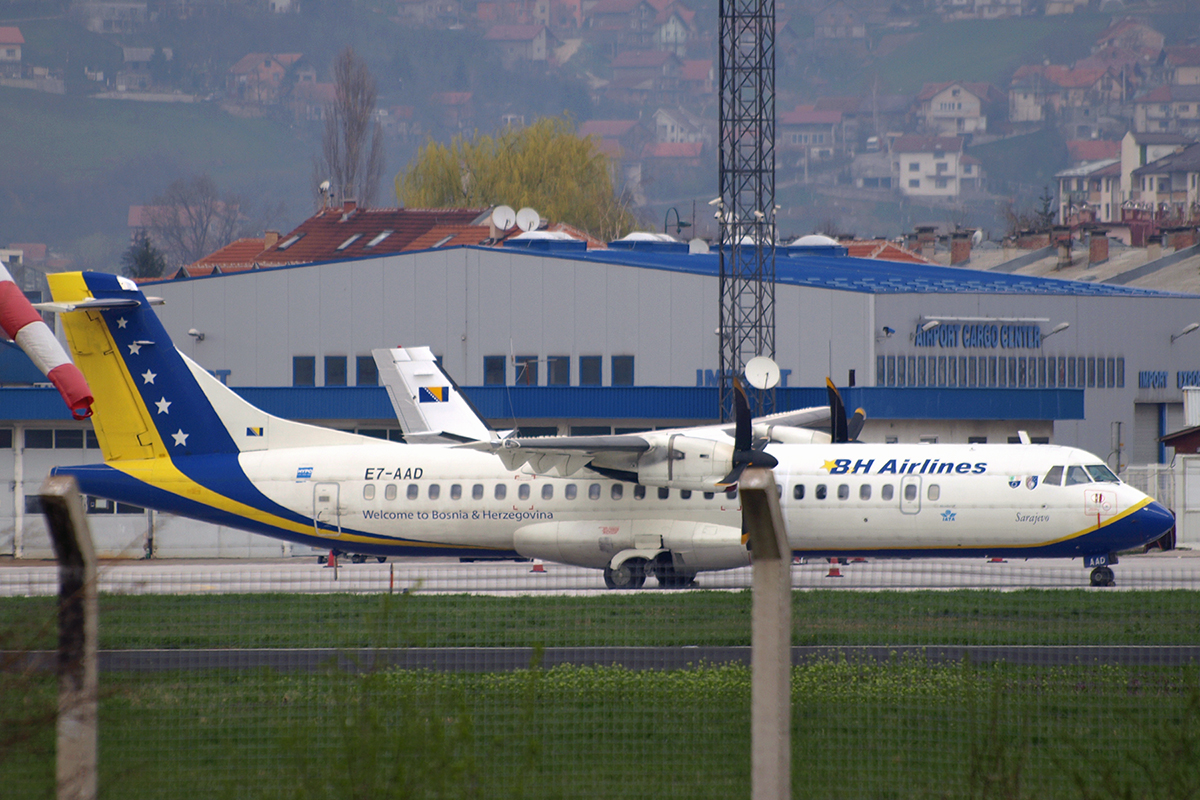 ATR-72-212 BH Airlines E7-AAD Sarajevo_Butmir (SJJ/LQSA) April_9_2010