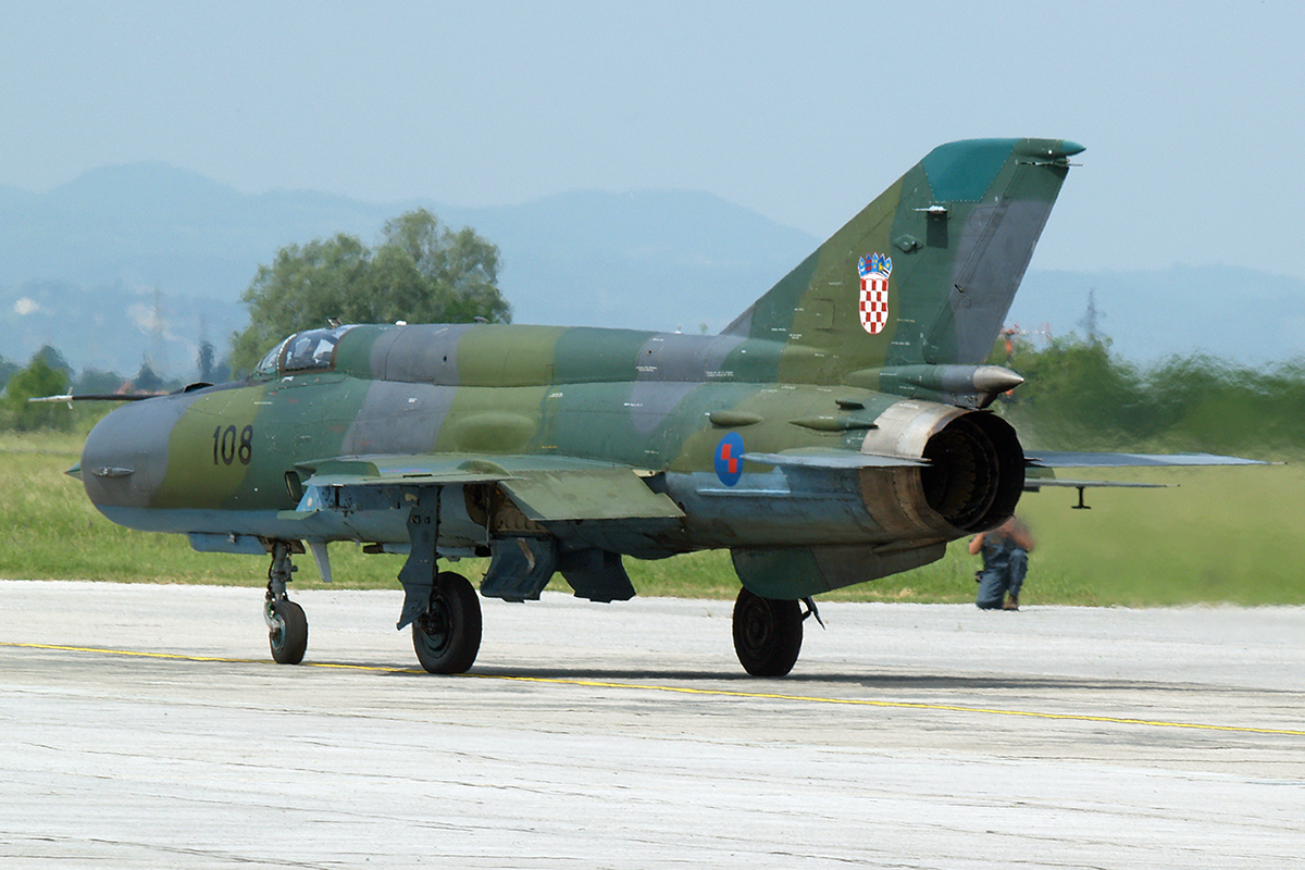 MiG-21bisD Croatia Air Force 108 Zagreb_Pleso (ZAG/LDZA) May_12_2007