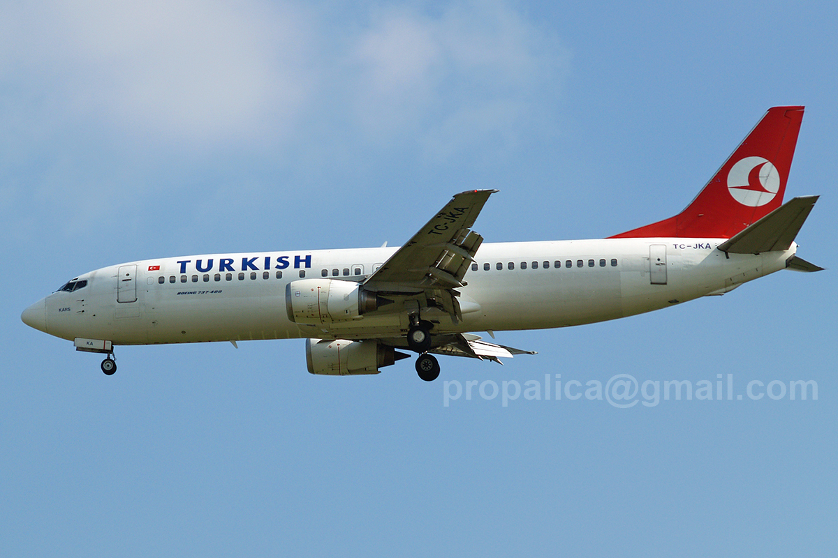 B737-4Q8 Turkish Airlines TC-JKA Zagreb_Pleso September_5_2006