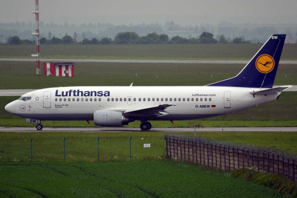 B737-330 Lufthansa D-ABEW Prague_Ruzyne (PRG/LKPR) June_01_2013