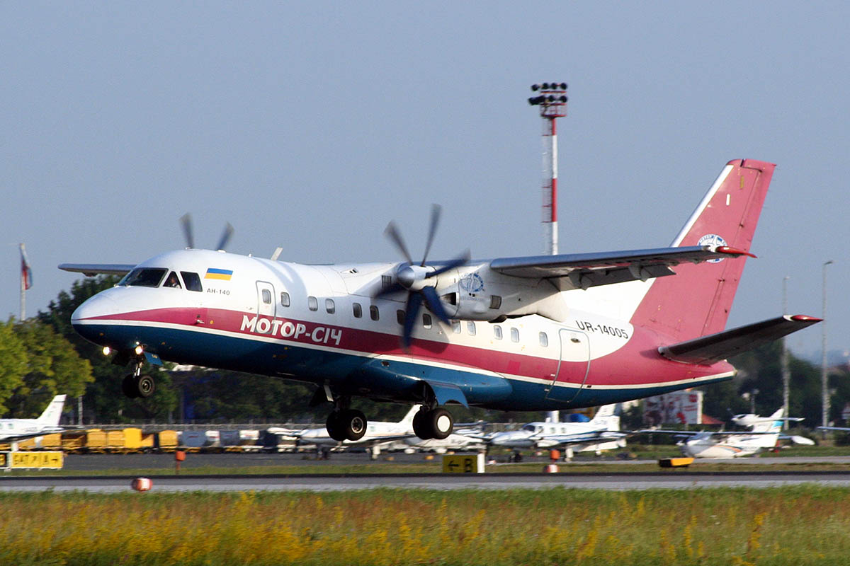 An-140 Motor Sich UR-14005 Zagreb_Pleso (ZAG/LDZA) June_24_2012