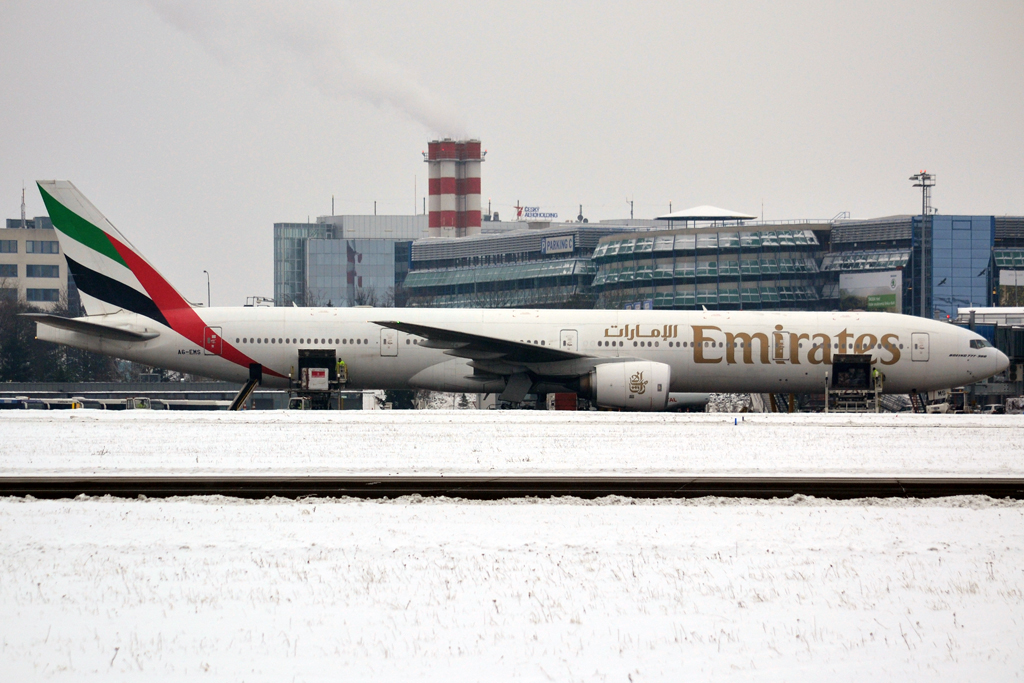 B777-31H Emirates A6-EMS Prague_Ruzyne (PRG/LKPR) January_26_2013