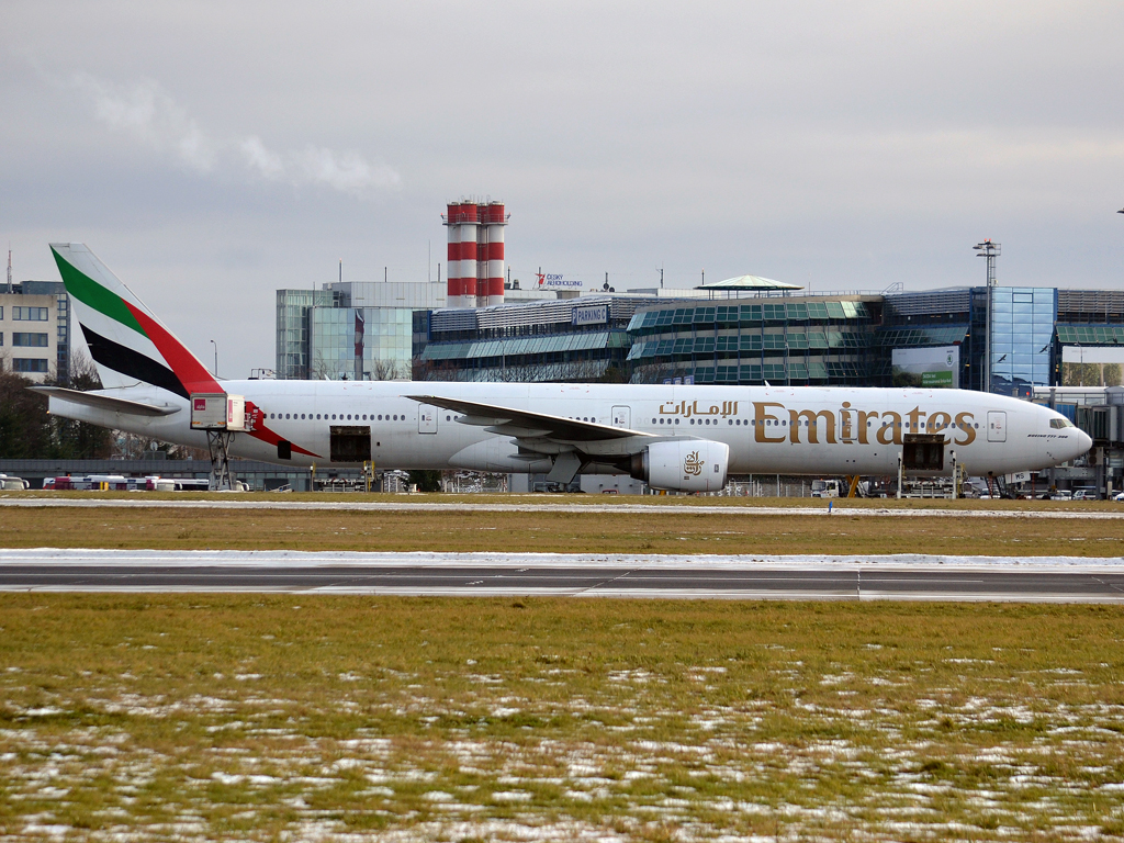 B777-31H Emirates A6-EMS Prague_Ruzyne (PRG/LKPR) December_16_2012