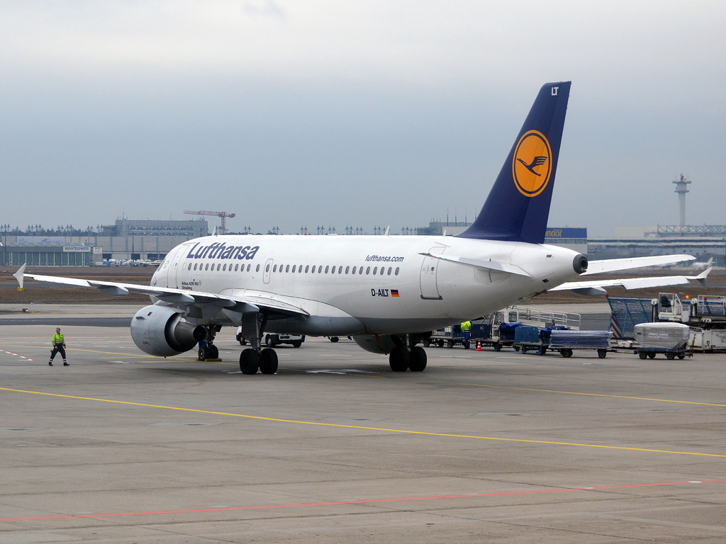 A319-114 Lufthansa D-AILT Frankfurt_Main (FRA/EDDF) February_24_2012