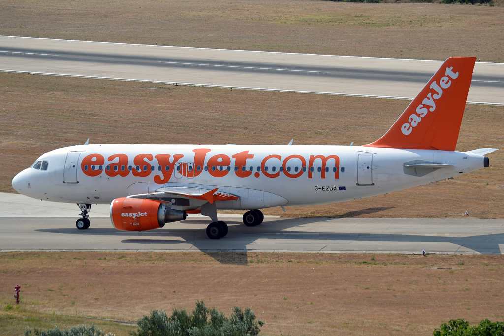 A319-111 EasyJet Airline G-EZDX Split_Resnik (SPU/LDSP) August_10_2013